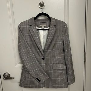 H&M plaid blazer women’s small. grey and black plaid with a hint of baby blue